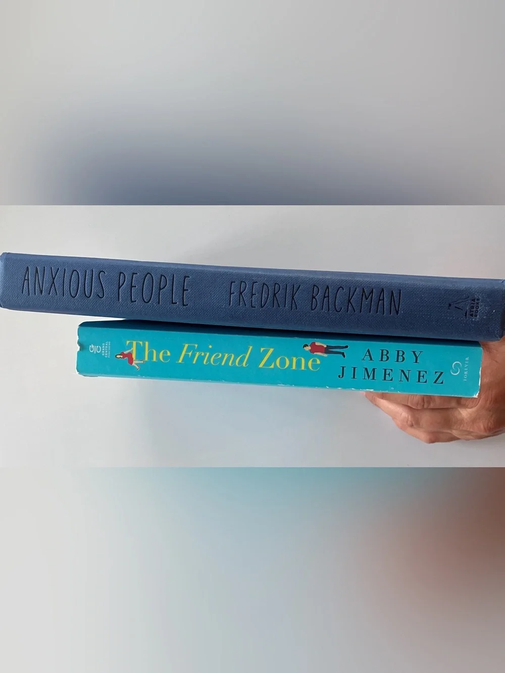 2 Book Bundle | Fiction | The Friend Zone + Anxious People - Picture 4 of 8
